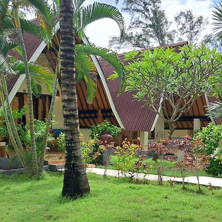Salili Bungalow Gili Islands Exterior photo